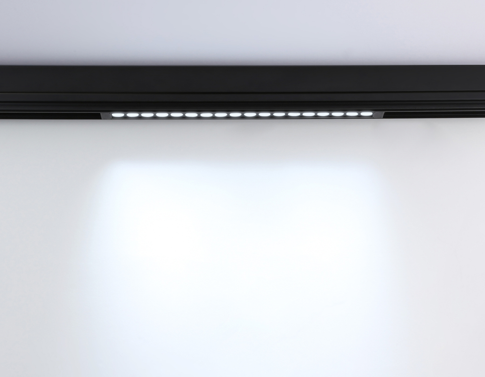 Светильник светодиодный для шинопровода Magnetic 220V GL1314 BK черный IP20 24W 3000K-6400K 24° 455*25*42