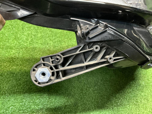 Фара правая Toyota Camry xv70 (2017-н.в.) LED