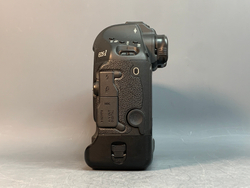 Canon EOS 1D Mark IV 27.463 Кадров