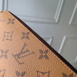 Louis Vuitton Zippy Wallet