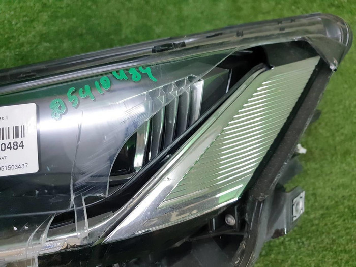 Битая Фара левая VW Touareg 3 (2018-н.в.) LED