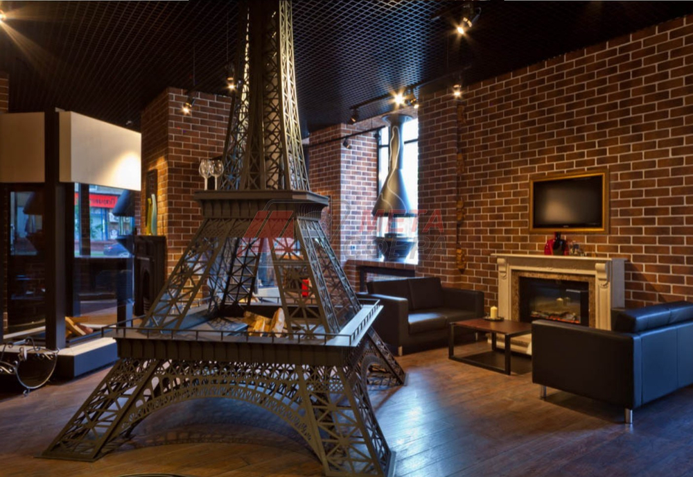 Уличный камин Париж