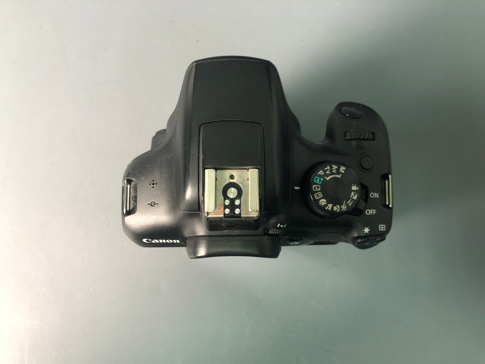Canon 1300D, 51000 кадров пробега