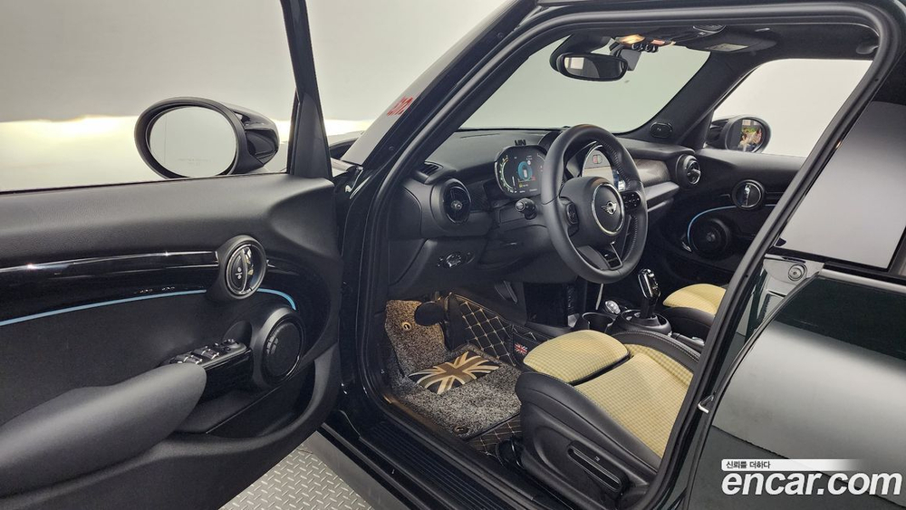 Mini Cooper S 5 дверей Resolute Editions (09.2022)