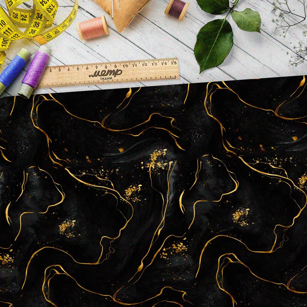 Ткань таффета жидкое золото на чёрном фоне
