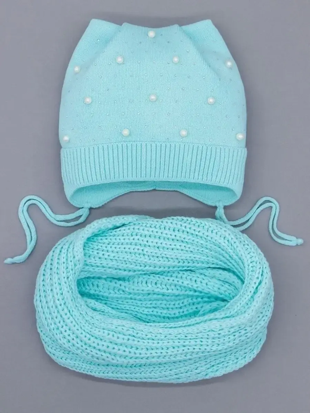 Шапка для девочки осенняя и снуд ушками