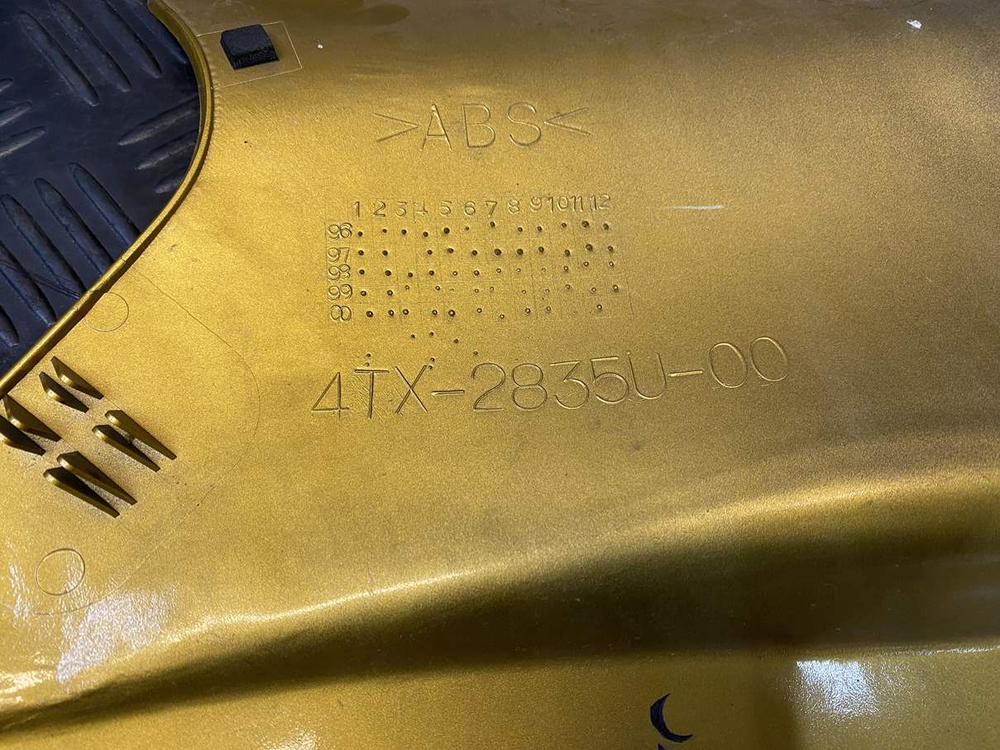 Пластик боковой левый Yamaha TDM850 RN03J 4TX-2835U-0 053960