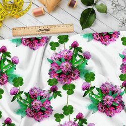 Ткань блэкаут клевер на белом