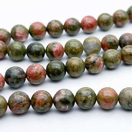 Унакит бусины, диаметр 8,4-8,6 мм, цена за 22-23 шт (1/2 нити)