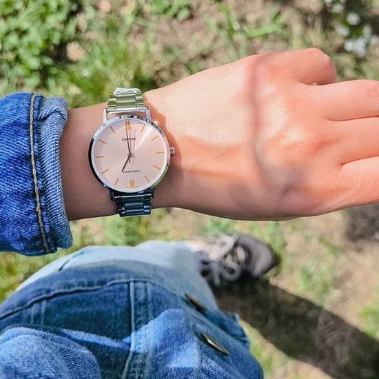 Женские наручные часы Casio LTP-VT01D-4B