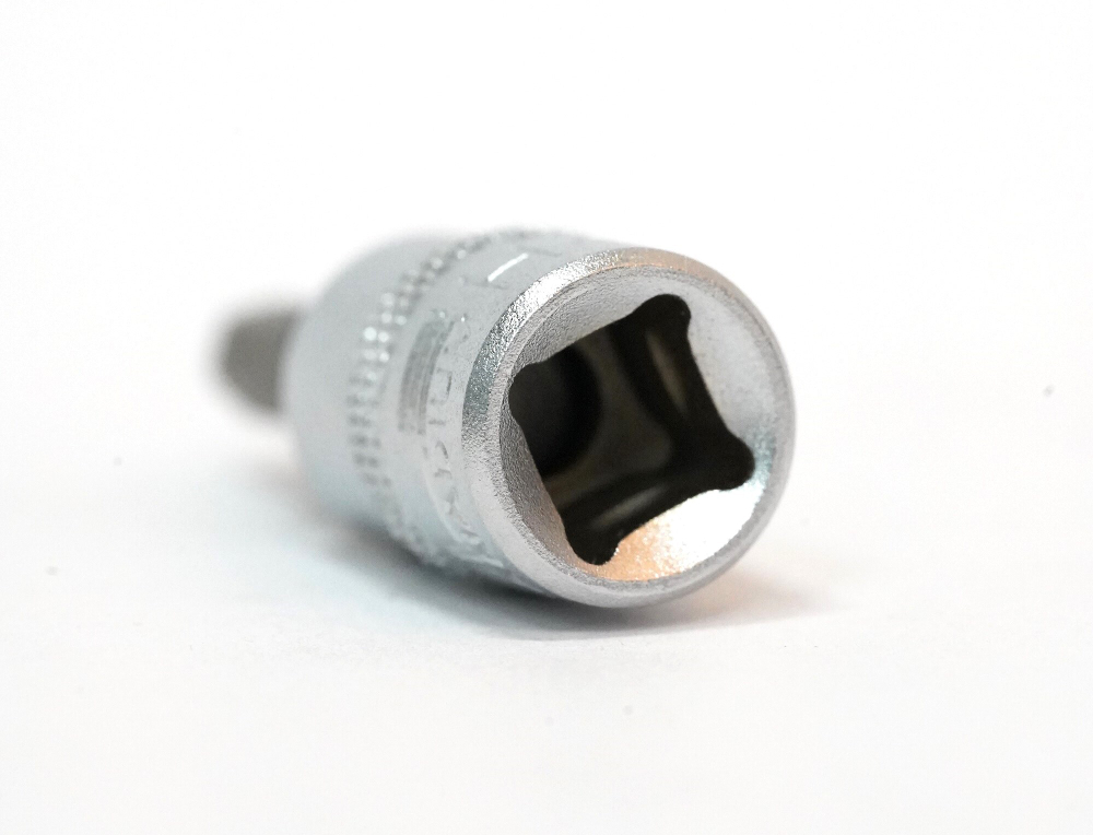 ГОЛОВКА С БИТОЙ ВСТАВКОЙ STELS H4, КВАДРАТ 1/4 13811