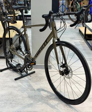 Велосипед Giant Contend AR 4 - 2025