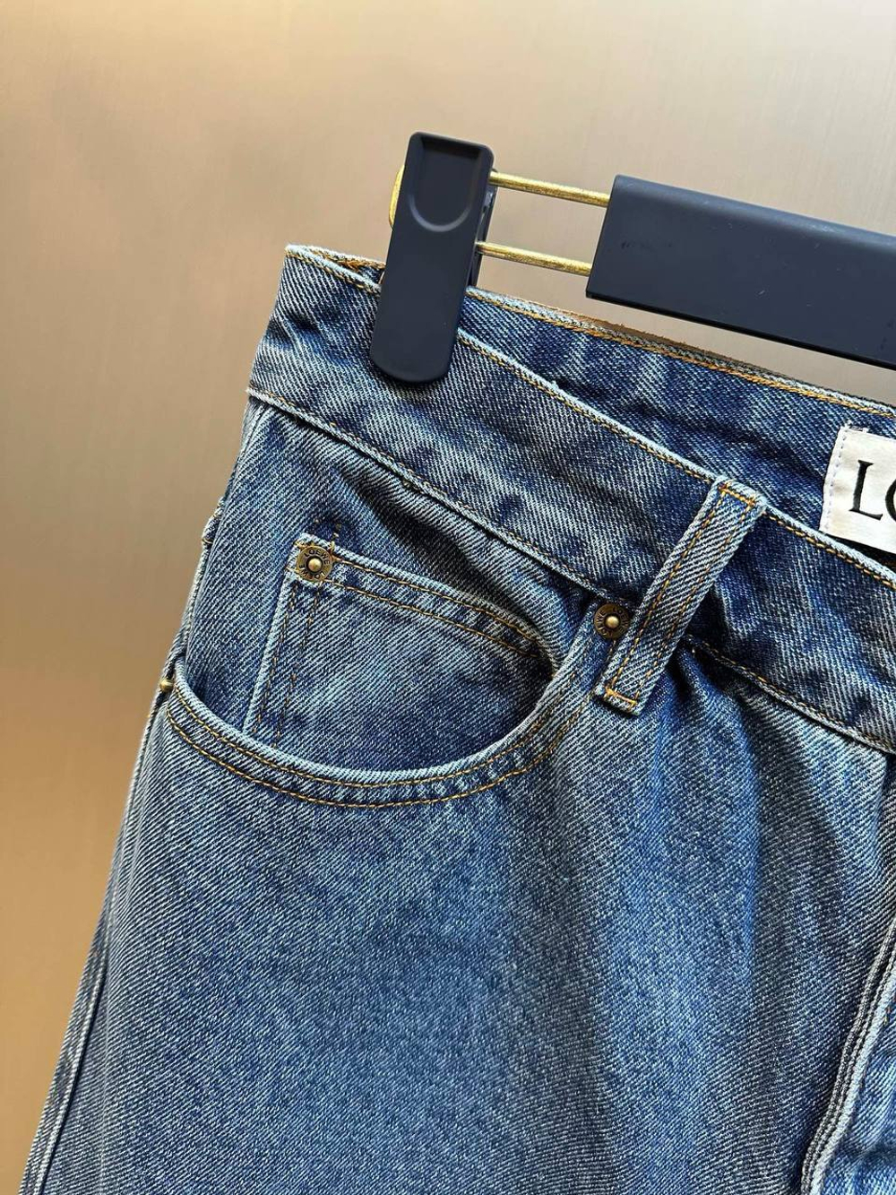 Джинсы Loewe