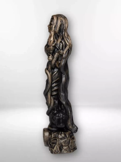 Коллекционная алтарная фигурка статуэтка греческая Богиня Геката оберег для дома