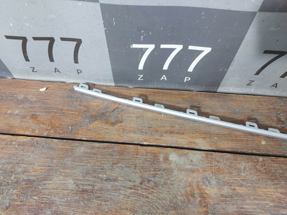 Молдинг переднего бампера Haval F7 2 24-нв Б/У Оригинал 2803174XKN02A