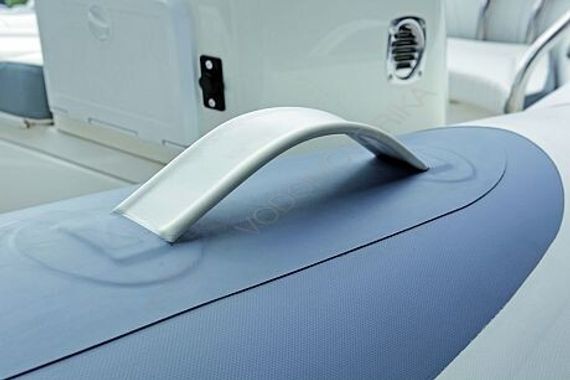 Лодка надувная ZODIAC Yachtline deluxe NEO 470 ( с синими вставками )