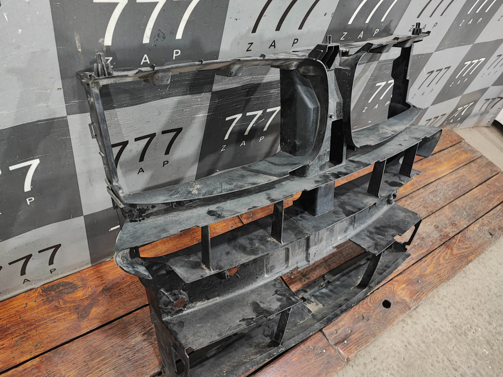 Воздуховод радиатора BMW X5 (F15) 13-18 Б/У Оригинал 51747343798