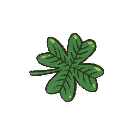 Деревянный значок. Клевер