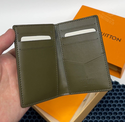 Визитница Louis Vuitton