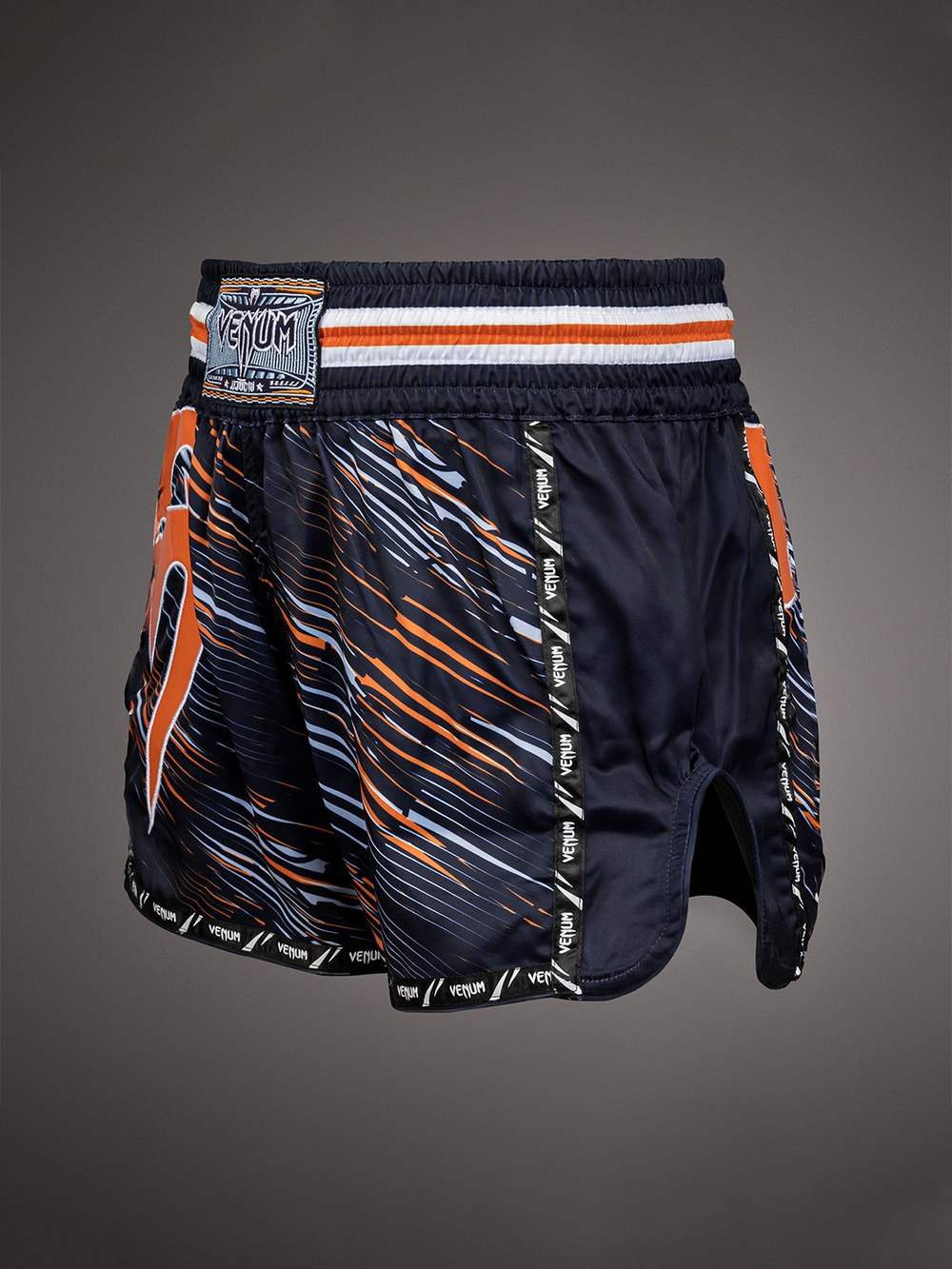 Шорты тайские Venum Giant Orange