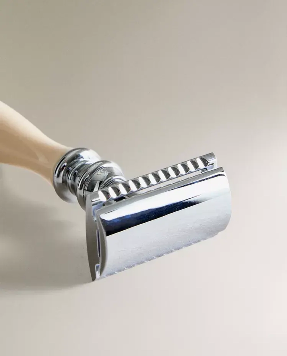 ZARA HOME БРИТВА TAYLOR OF OLD BOND STREET, ЭКРЮ