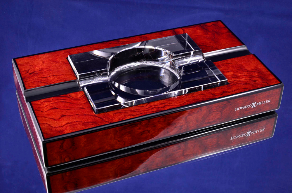 Пепельница сигарная Howard Miller Бубинга