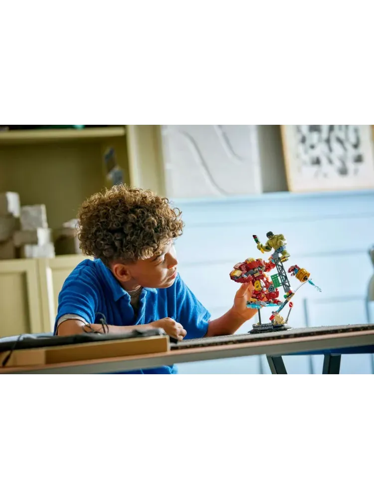 Конструктор Marvel 76343 Халкбастер против Халка