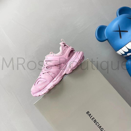 Розовые кроссовки Balenciaga Track Trainers Recycled Sole