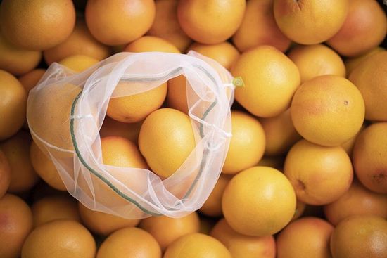 Зачем сокращать отходы, если можно просто сдавать их на переработку? 🤔