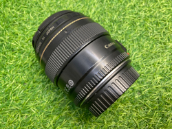 Canon EF 85mm 1.8 USM