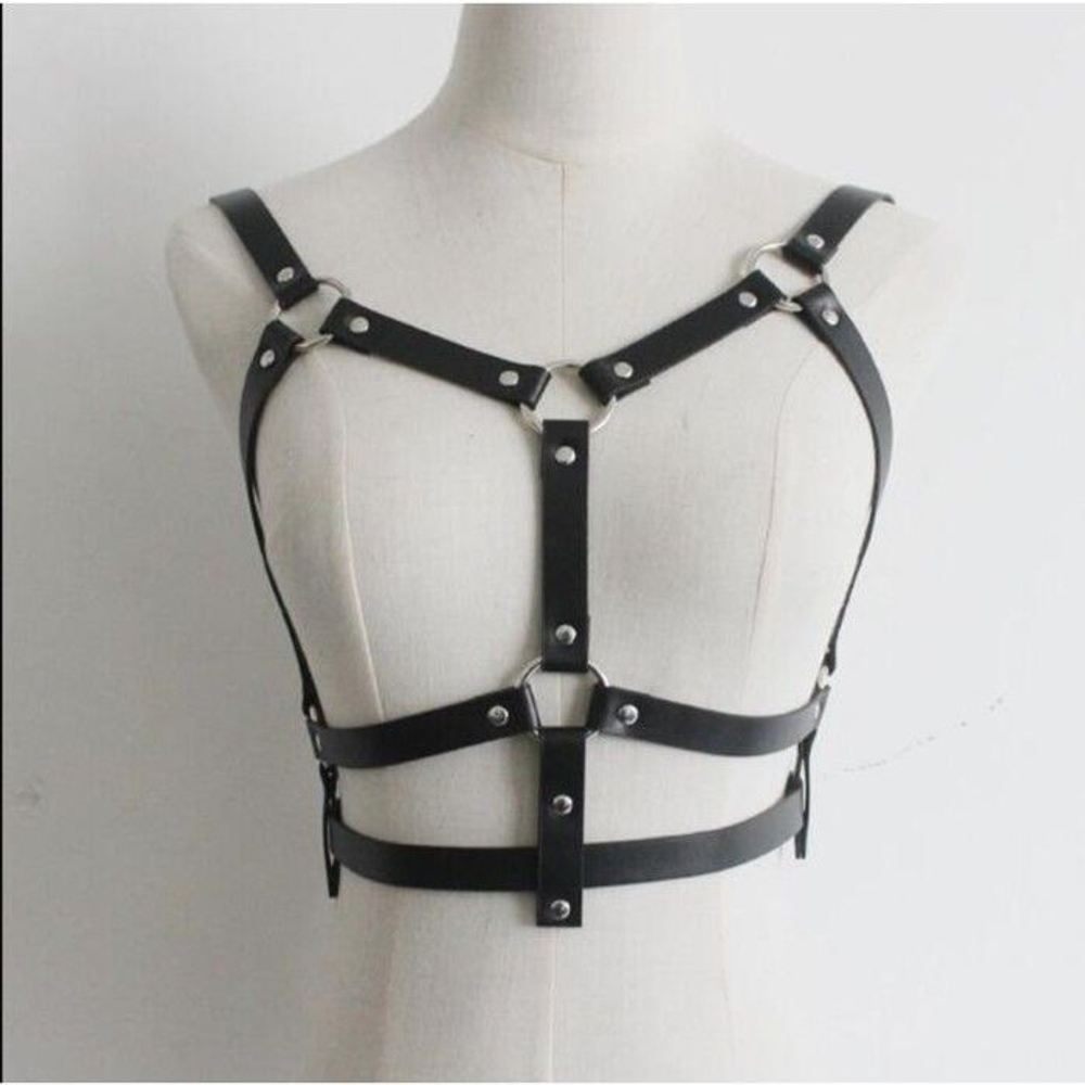 Черная портупея с металлическими колечками (Размер: S-M) (Цвет: черный)