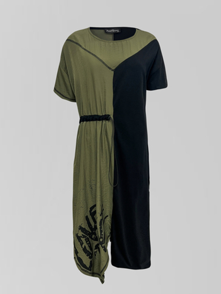 Платье Punk Queen 7522 двухцветное с затяжкой спереди и карманами по бокам