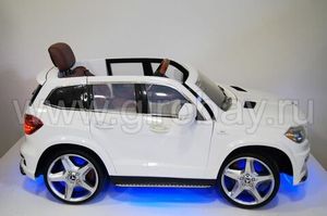 Детский электромобиль River Toys Mercedes-Benz GL63 A999AA красный