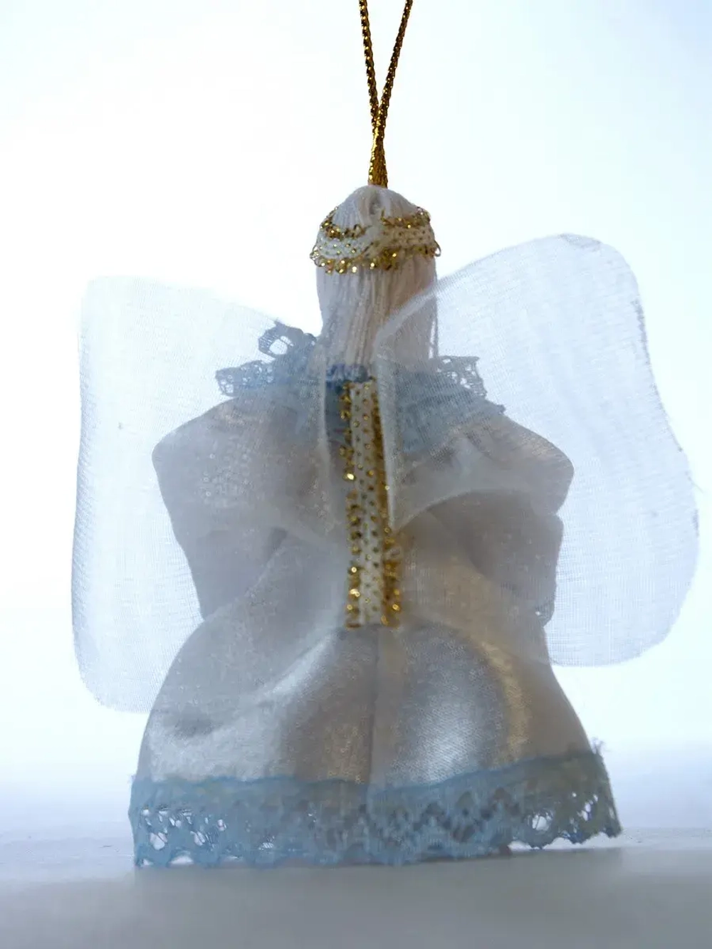 Кукла-подвеска "Летящий ангелочек с трубой"