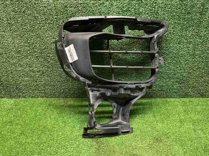 Решетка перед. бампера Porsche Cayenne 958 (14-18)