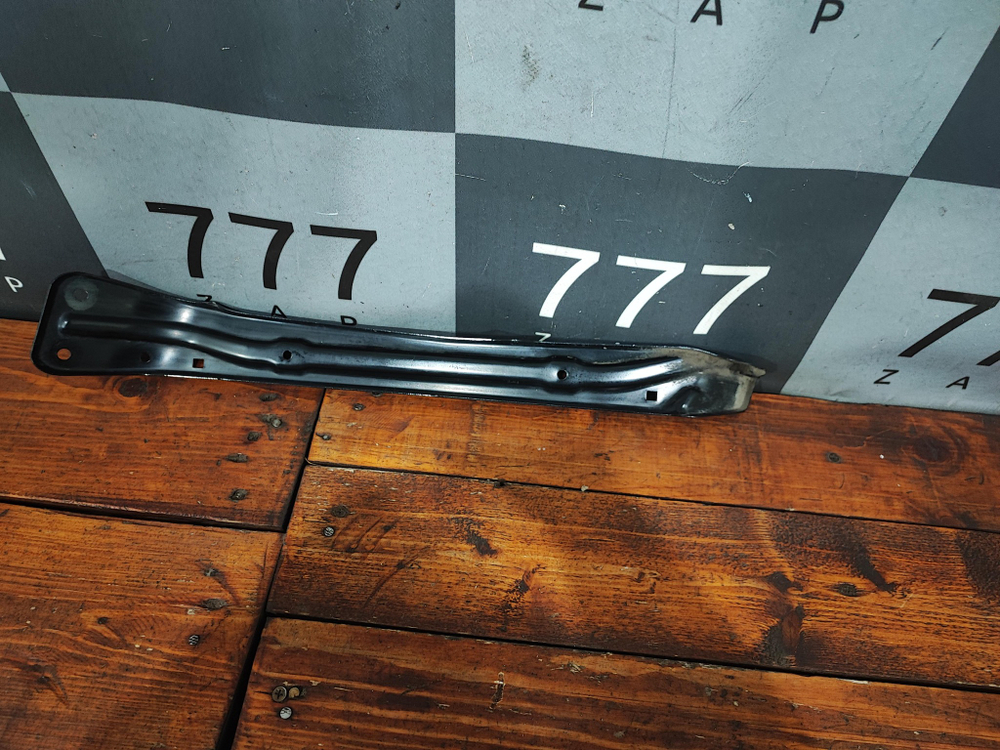 Кронштейн панели передней левый Skoda Kodiaq 16-нв Б/У Оригинал 565806929