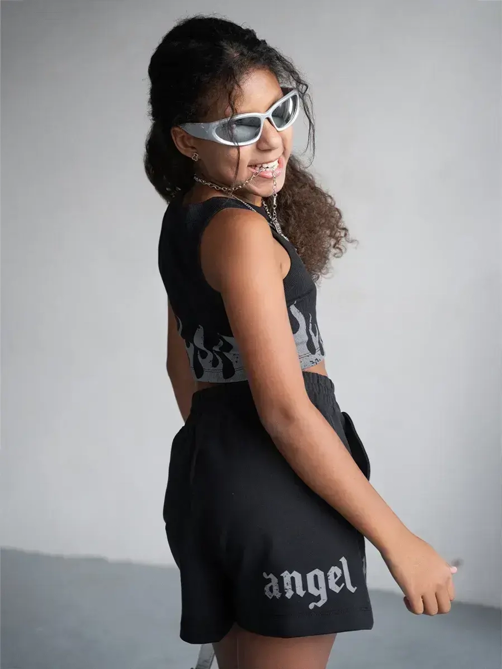 Спортивный костюм для девочки в сад топ и шорты