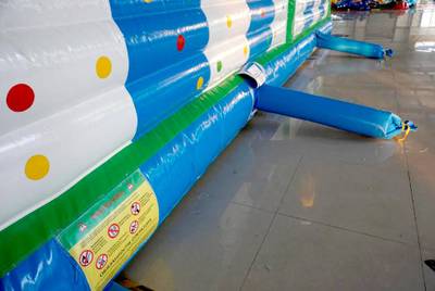 Коммерческий надувной батут "Радужный город" 10*6*3 м