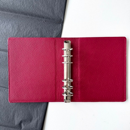 Обложка В6 без карманов на резинке (6 колец)