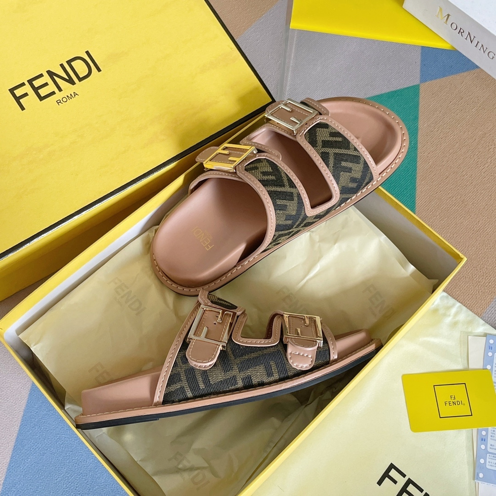 Fendi Feel Slides
