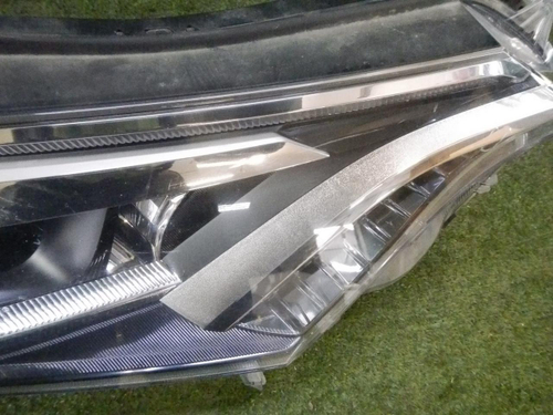 Фара правая Toyota RAV4 4 CA40 (2015-2019) LED