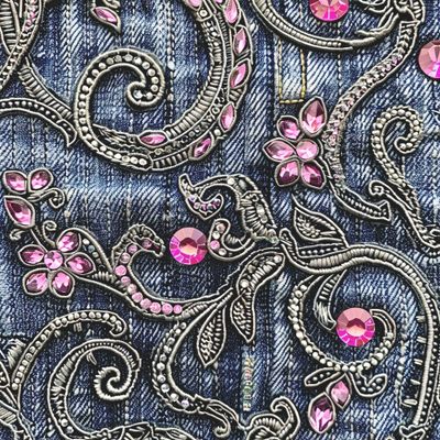 Деним и стразы
