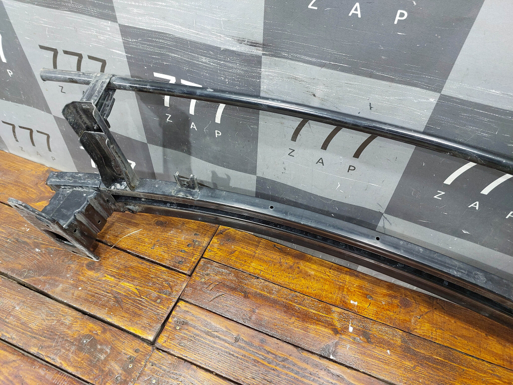 Усилитель переднего бампера Kia Rio 4 (FB) 20-нв Б/У Оригинал 64900H0800