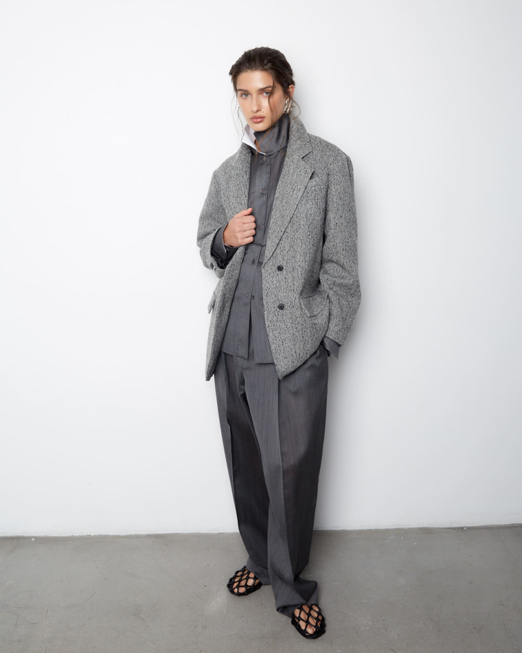 Пальто-жакет из шерсти елочка серый