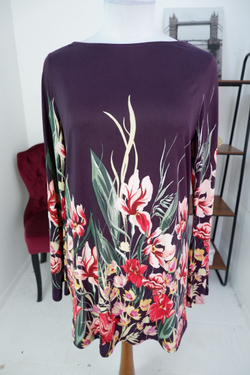 Блузка симпатичная на каждый день 50-52  размер