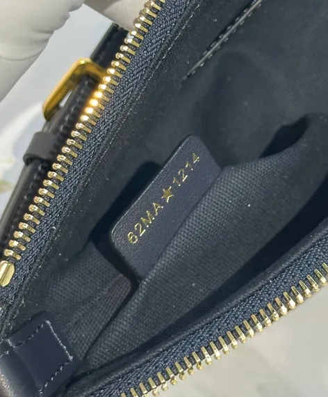 Сумка Dior 30 Montaigne Cigale