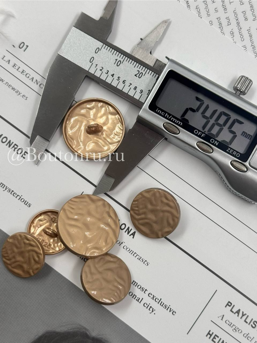 Пуговицы жатый металл матовое золото