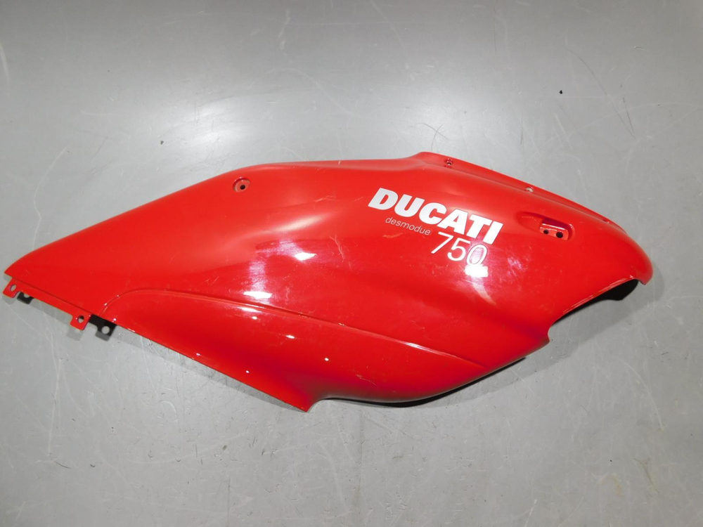 Пластик боковой правый Ducati 750SS 2001 020480