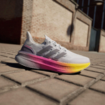 Кроссовки adidas Ultraboost 5.0 W