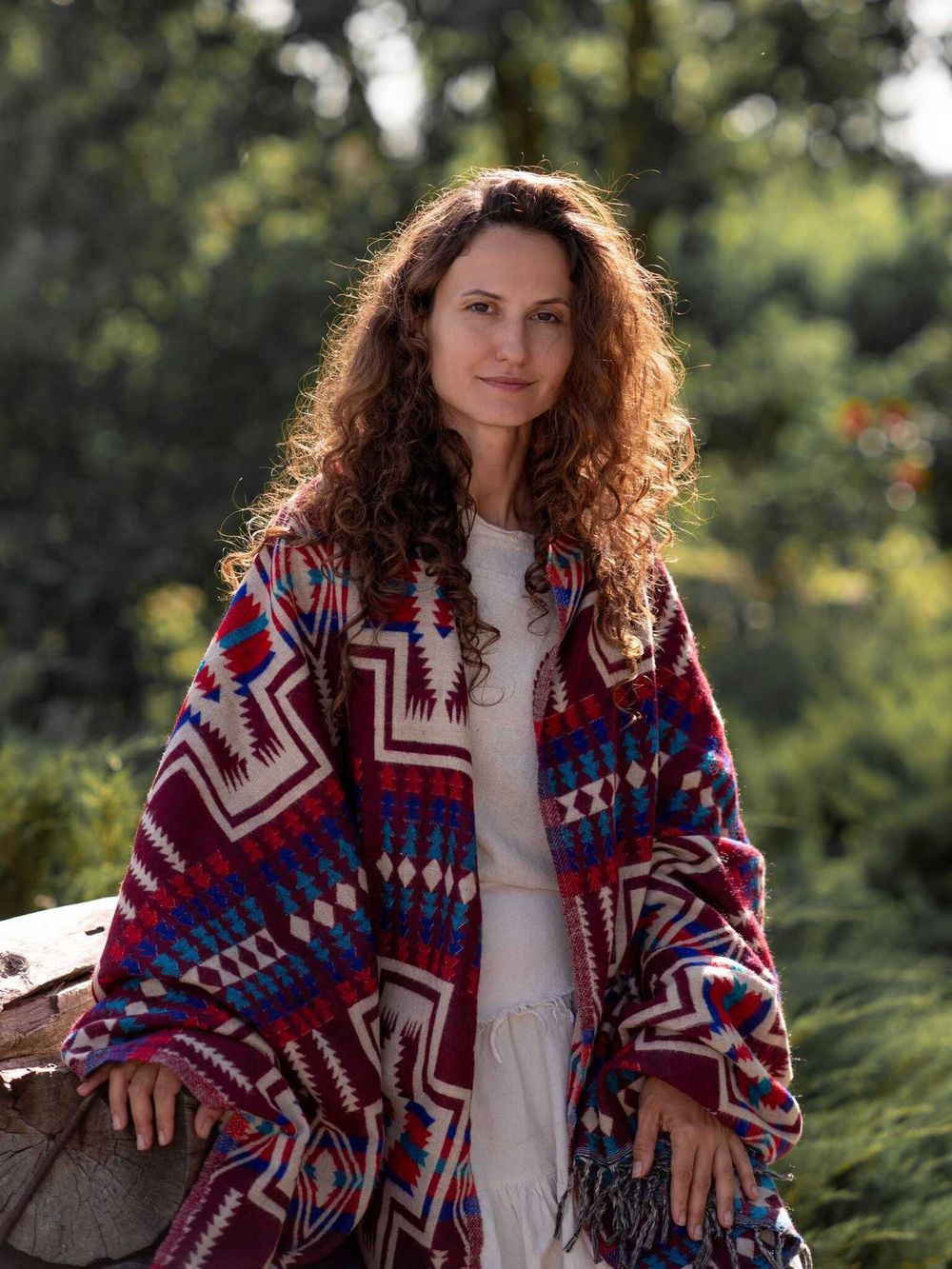 Палантин теплый с орнаментом Навахо